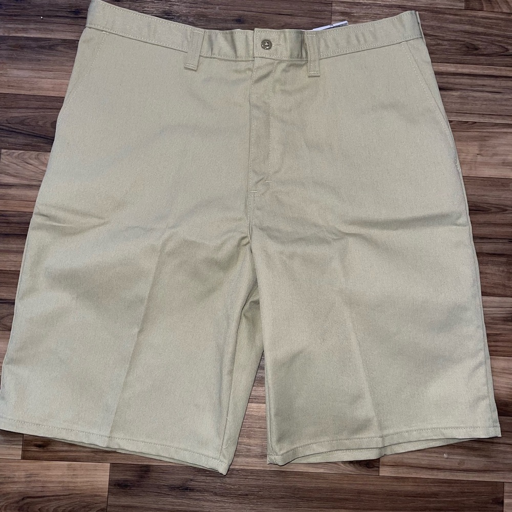 Dickies Men's 11-inch Industrial Flat Front Shorts  SIZE 38 NWT
